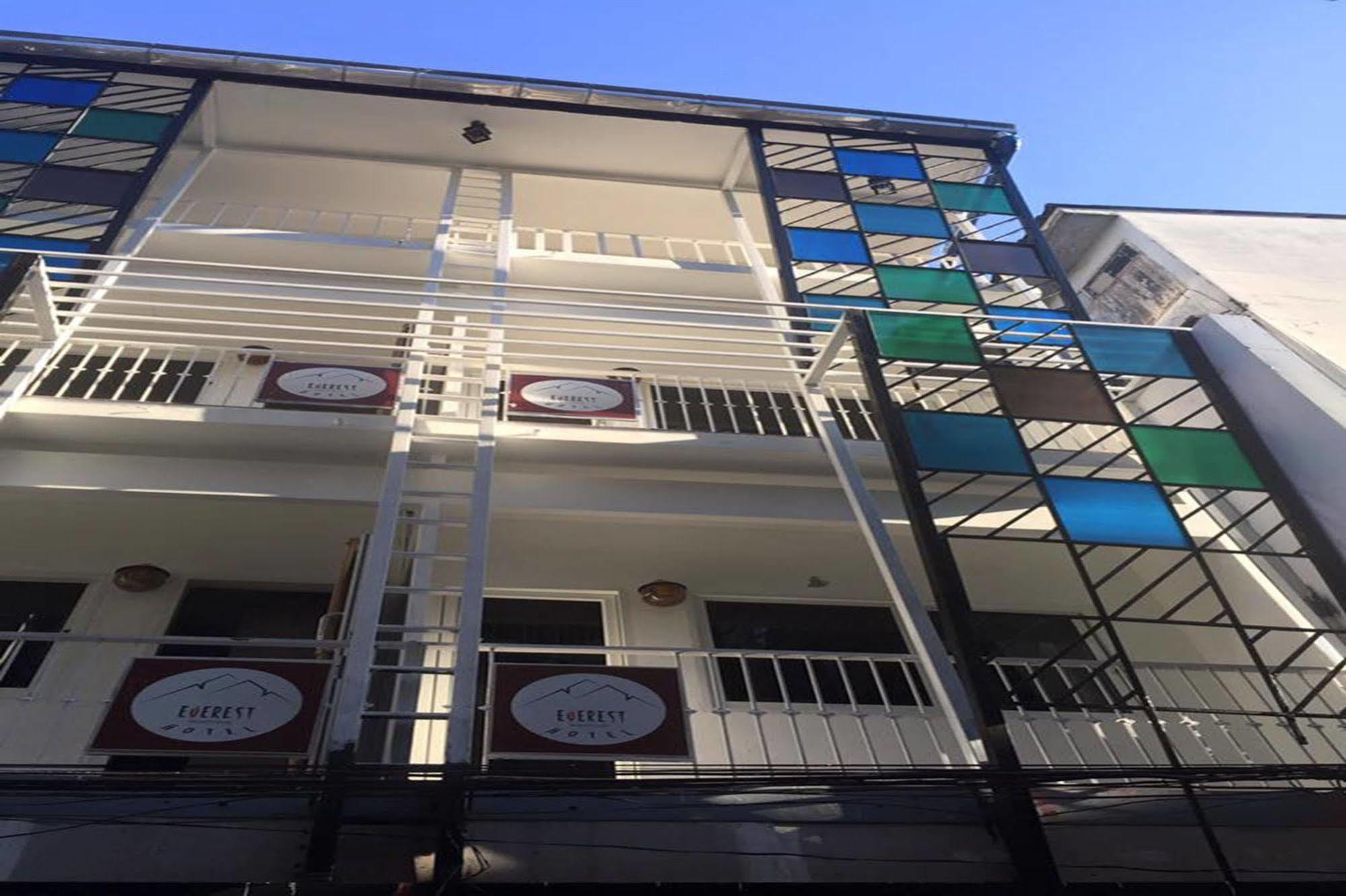 Everest Boutique Hotel Бангкок Экстерьер фото